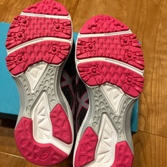 半額以下‼️(男女兼用)子供靴19センチの画像