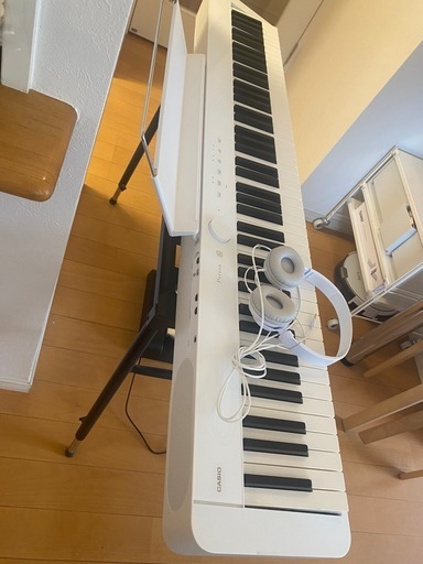 電子ピアノ　88鍵
CASIO PX-S1100 おまけ付き