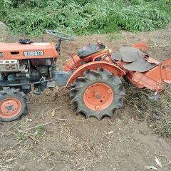 現役バリバリ‼骨董品級‼クボタB5000 4WD ディーゼルトラクター ロータリー付き‼の画像