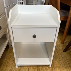 🕸️北欧感🕸️IKEA HAUGA ハウガ サイドテーブル  ホ...