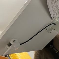 昇降式デスクの画像