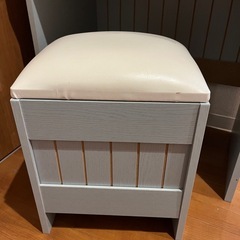 明日まで掲載。ドレッサー 北欧 水色 椅子付き 美品の画像