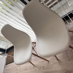 Eames　Chair 2脚　ほぼ新品2ヶ月　¥5380→¥1000の画像