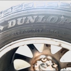 冬ホイールタイヤ215\60R17
の画像