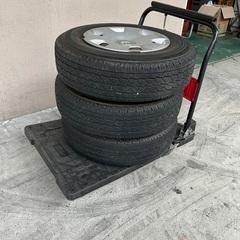 トヨタ200系ハイエース用　純正ホイール&タイヤ　3本セット