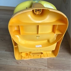 お風呂用の赤ちゃんのお座りグッズの画像