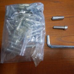 室内クライミング用のスタンスとホールドの画像