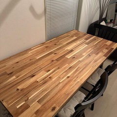 IKEAダイニングテーブルの画像