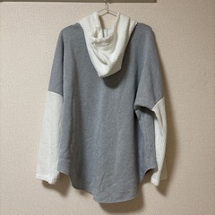 【取引者決定】TEMUで買った４Ｌのグレーとホワイトの裏起毛パーカー♡の画像