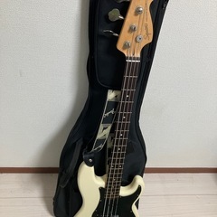 エレキベース