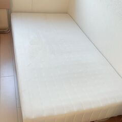 ⭐︎あげます⭐︎シングルベッド　シンプルの画像