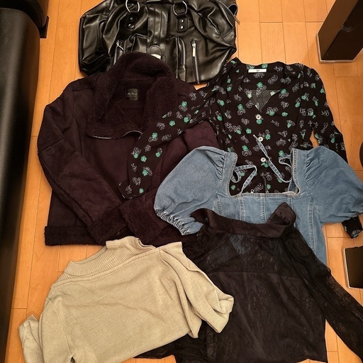 レディース50点以上 旅行バッグ付き まとめ売り