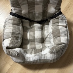 お値下げ　
動物用車用シート
