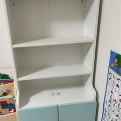 収納棚