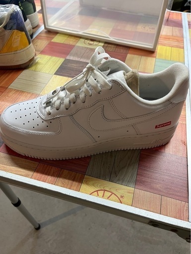 NIKE supreme スニーカー