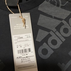 新品タグ付✨adidas✨キッズ130✨定価2,990円✨半袖Tシャツ✨男女兼用の画像