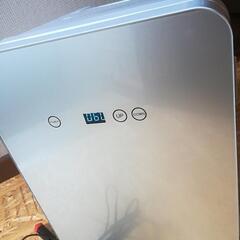 ポータブル冷蔵庫　9L