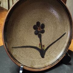 大皿　銘が読み取れません　梅枝の画像