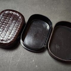 小さなお弁当箱　和柄の画像