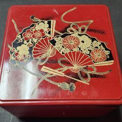 小さいけど豪華なお重　二段重箱　プラ製