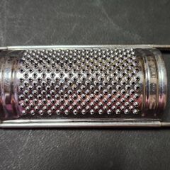 ワインコルク抜き＆チーズおろし　中古の画像