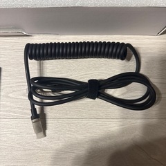 ぶいすぽっゲーミングキーボードの画像