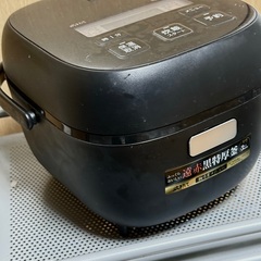 単身家電4点セットです。電子レンジ、冷蔵庫、洗濯機、炊飯器です。の画像