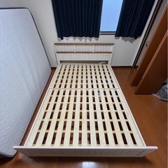 ダブルベッド　ニトリ
