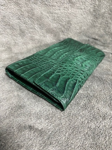 クロコダイル本革長財布
