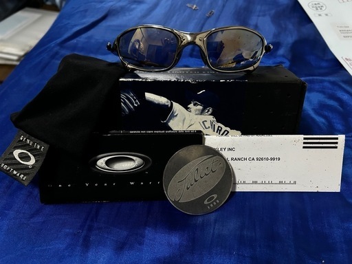 メイクアップ oakley  limited edition sunglasses