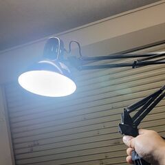 2台とも売れました　アームライト　パナ製LED電球セット　クランプベースタイプの画像