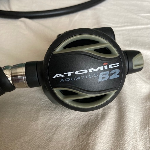 ダイビング 重機材セット atomic B2 レギュレーター オクトパス コンパス 残圧計