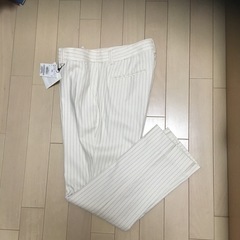 LAUTREAMONT パンツ(11号)　新品・タグ付きの画像
