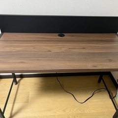 勉強デスクとチェスト
