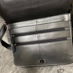 オーストリッチショルダーバッグの画像