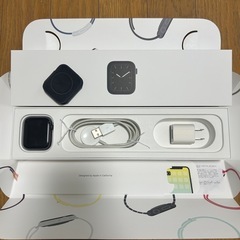 Apple Watch Series 5（GPSモデル）- 44...