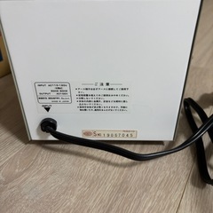 日障変圧器SDX-1500U (110/120Vから100Vへ変圧)の画像