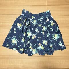【お値下げ】ローリーズファーム　花柄ミニスカート