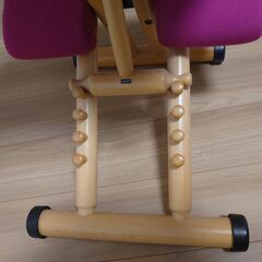 【お取引完了】 ★再値下げ★【中古品】欧家具 VARIER（バリエール） MULTI　姿勢矯正椅子の画像