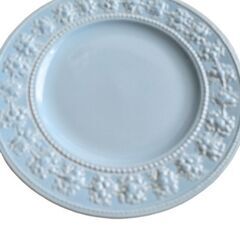 決まりました　訳あり　WEDGWOOD ウェッジウッド　皿　2枚の画像