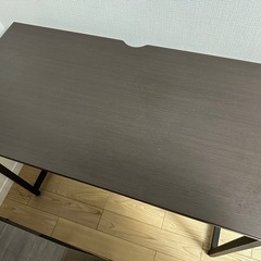 ニトリ デスク パソコンデスク PCデスク オフィスデスク ミドルブラウン 幅95
cmの画像