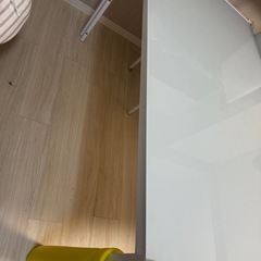 ダイニングテーブルの画像