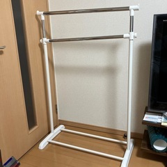 ハンガーラック（高さ可変式）