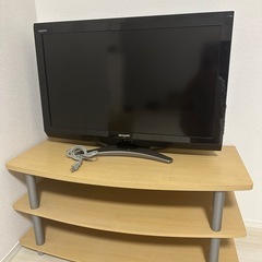 32型テレビ、テレビ台