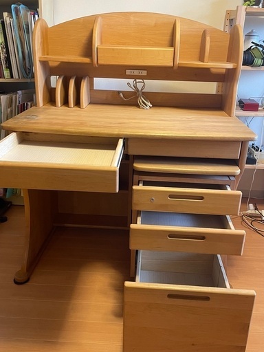 学習机（イス、キャビネットつき）