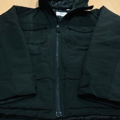 UNIQLO×ホワイトマウンテニアリング 黒　サイズ140 アウターの画像