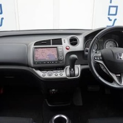 【ローン審査通過率95％！ローンお任せください！】ホンダ ストリーム 　ＲＳＺ　ＨＤＤナビパッケージの画像