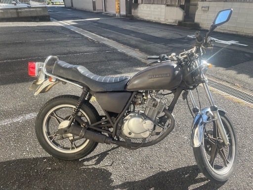 バイク gn125