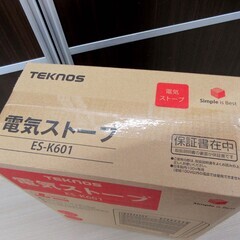 複数在庫 新品 TEKNOS 電気ストーブ ES-K601 600W 小型 シンプルデザイン テクノス 暖房 家電 苫小牧西店の画像