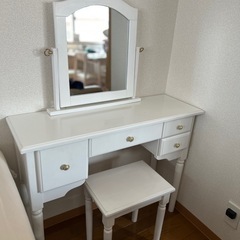 ドレッサー